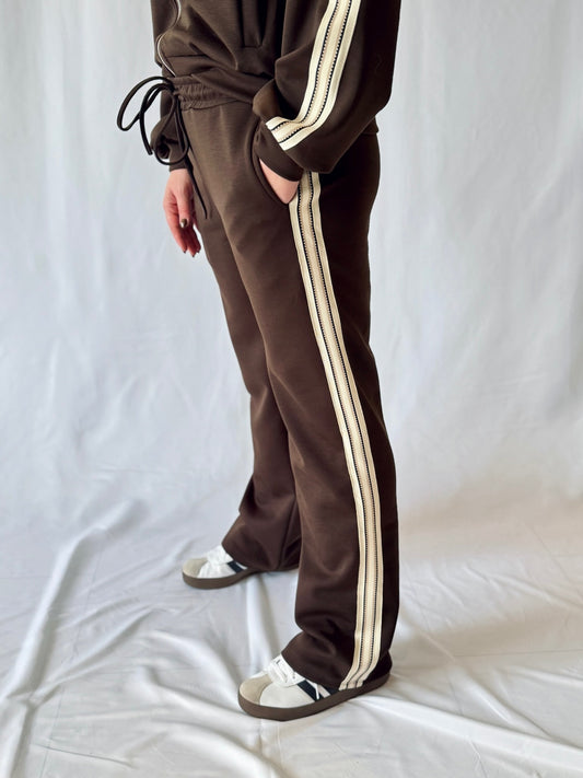 Hose mit Streifen Braun