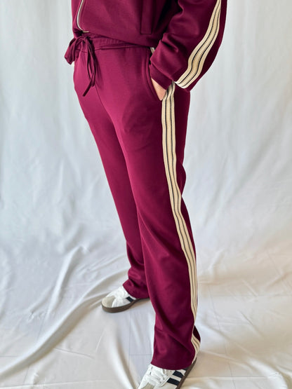 Hose mit Streifen Bordeaux