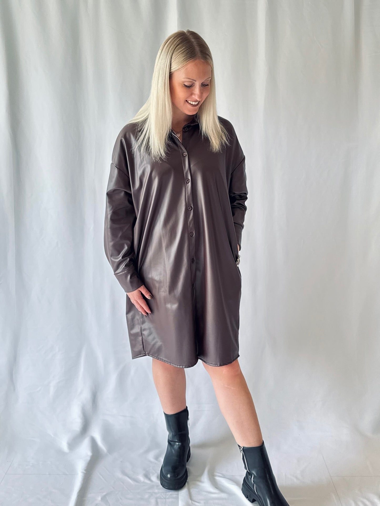 Lederimitat Kleid Braun