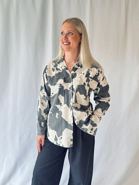 Oversize Hemd Kuh Grau