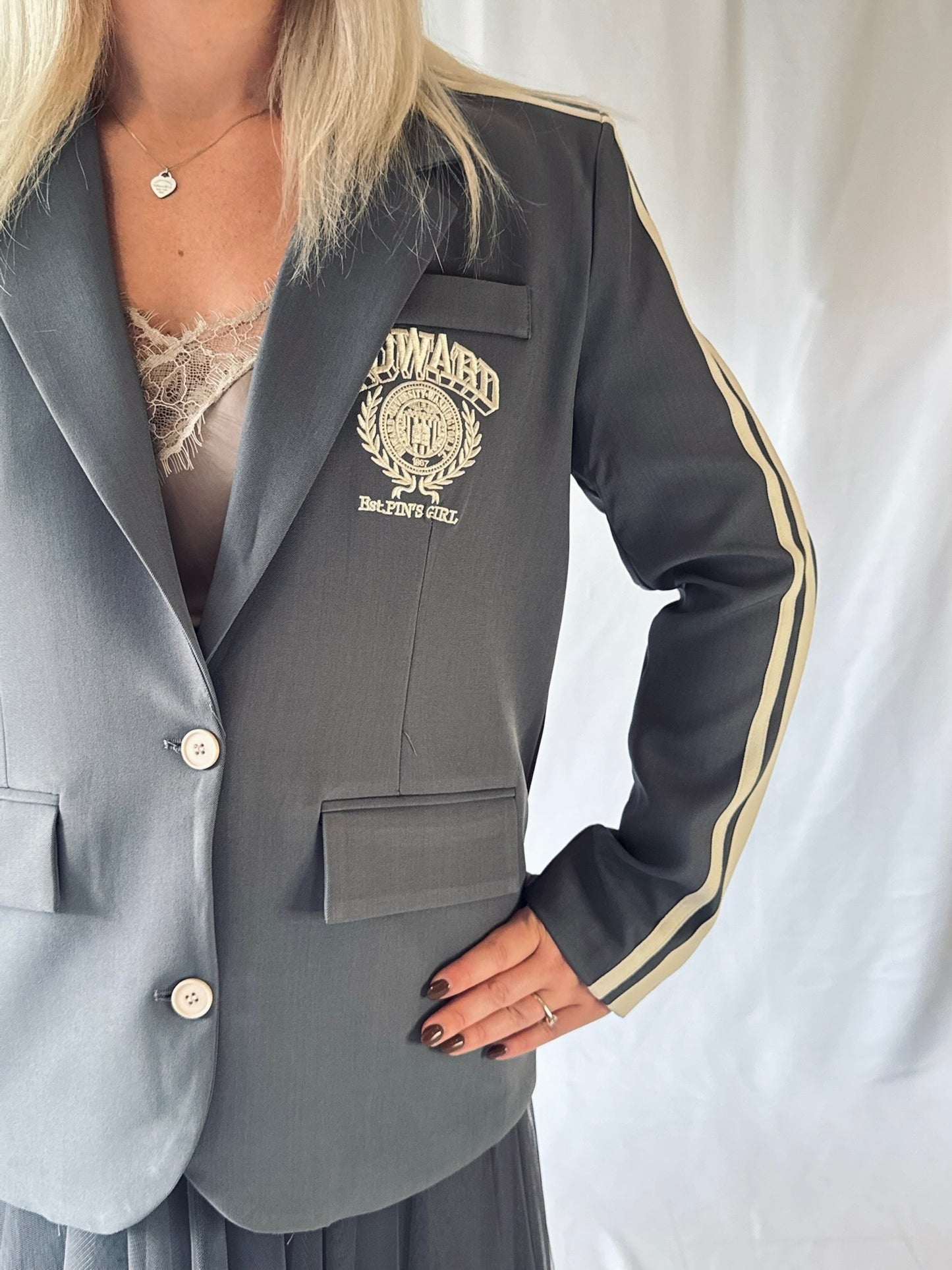 Blazer Statement Grau